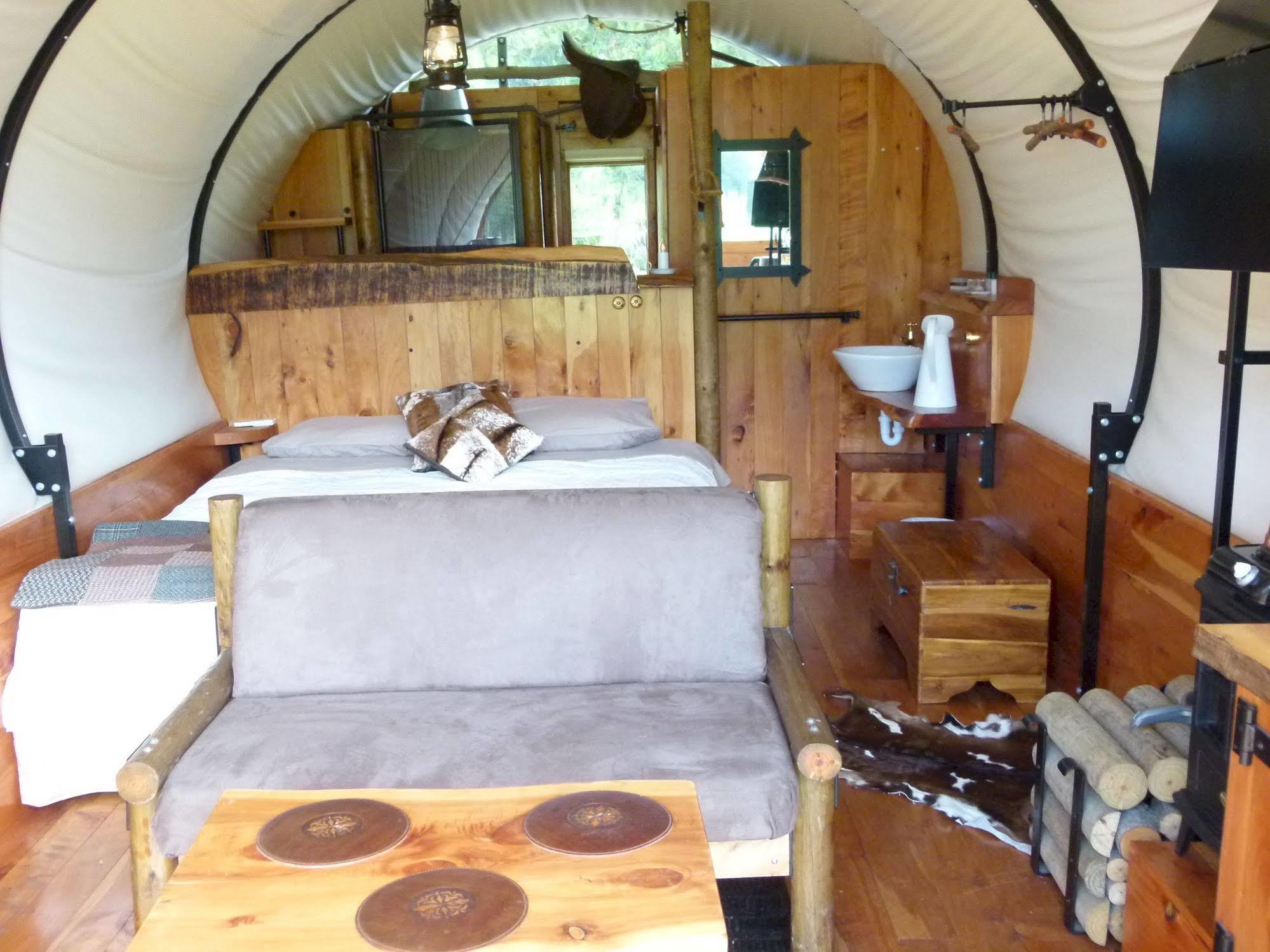 Wacky Stays - Unique Farm-Stay Glamping Rentals, Free Animal Feeding Tours Καϊκούρα Εξωτερικό φωτογραφία