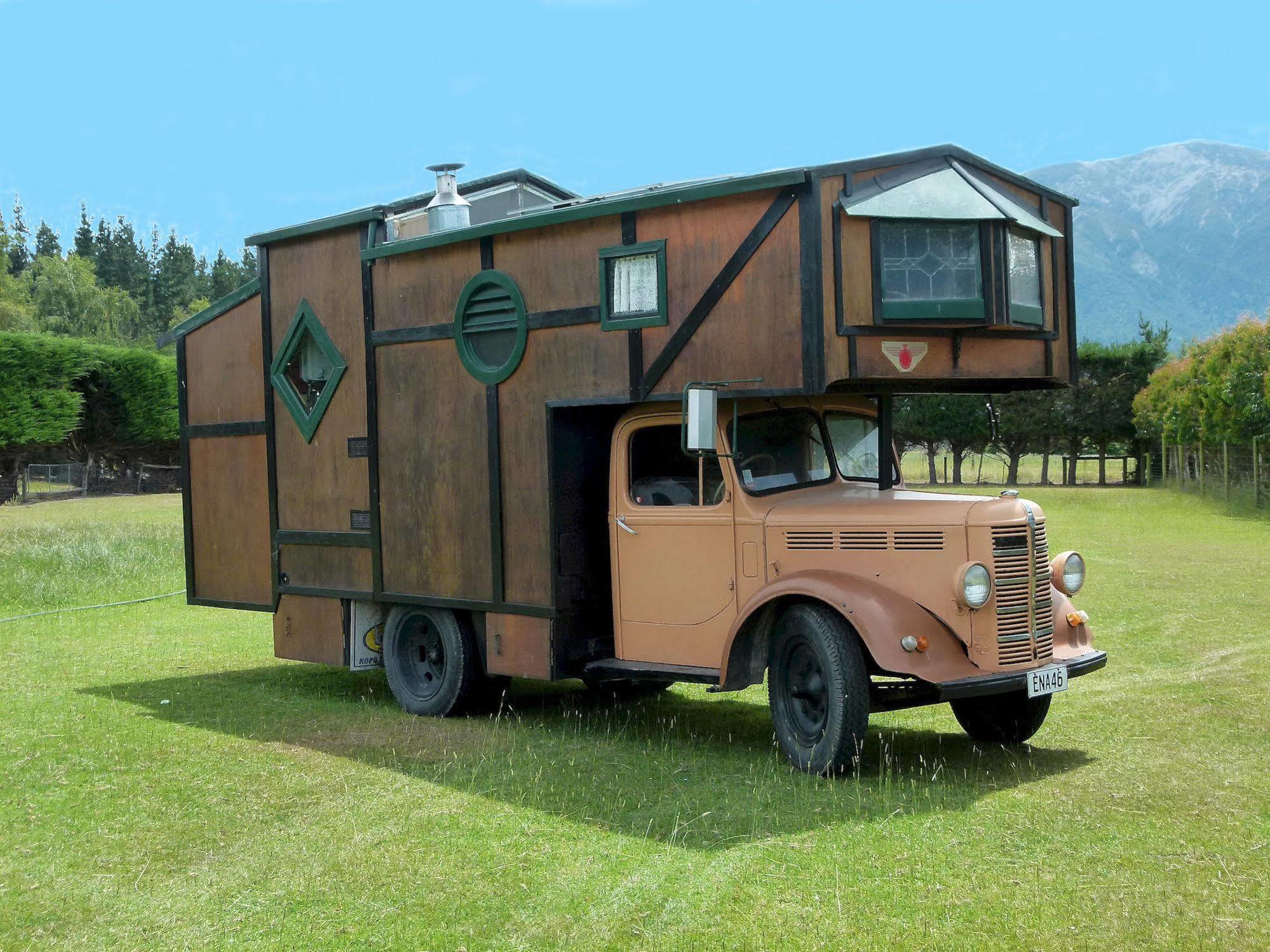 Wacky Stays - Unique Farm-Stay Glamping Rentals, Free Animal Feeding Tours Καϊκούρα Εξωτερικό φωτογραφία